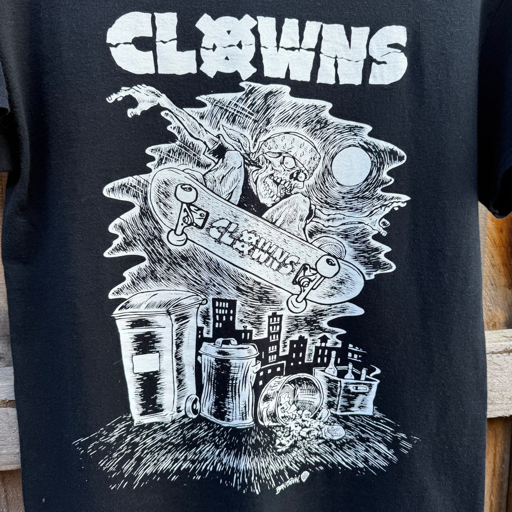 Clowns shirt (badass skeleton)