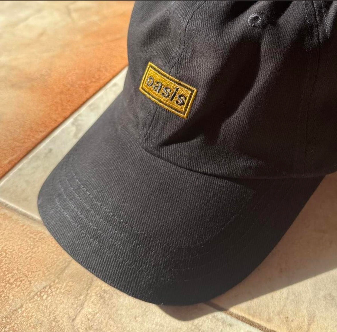 Oasis hat