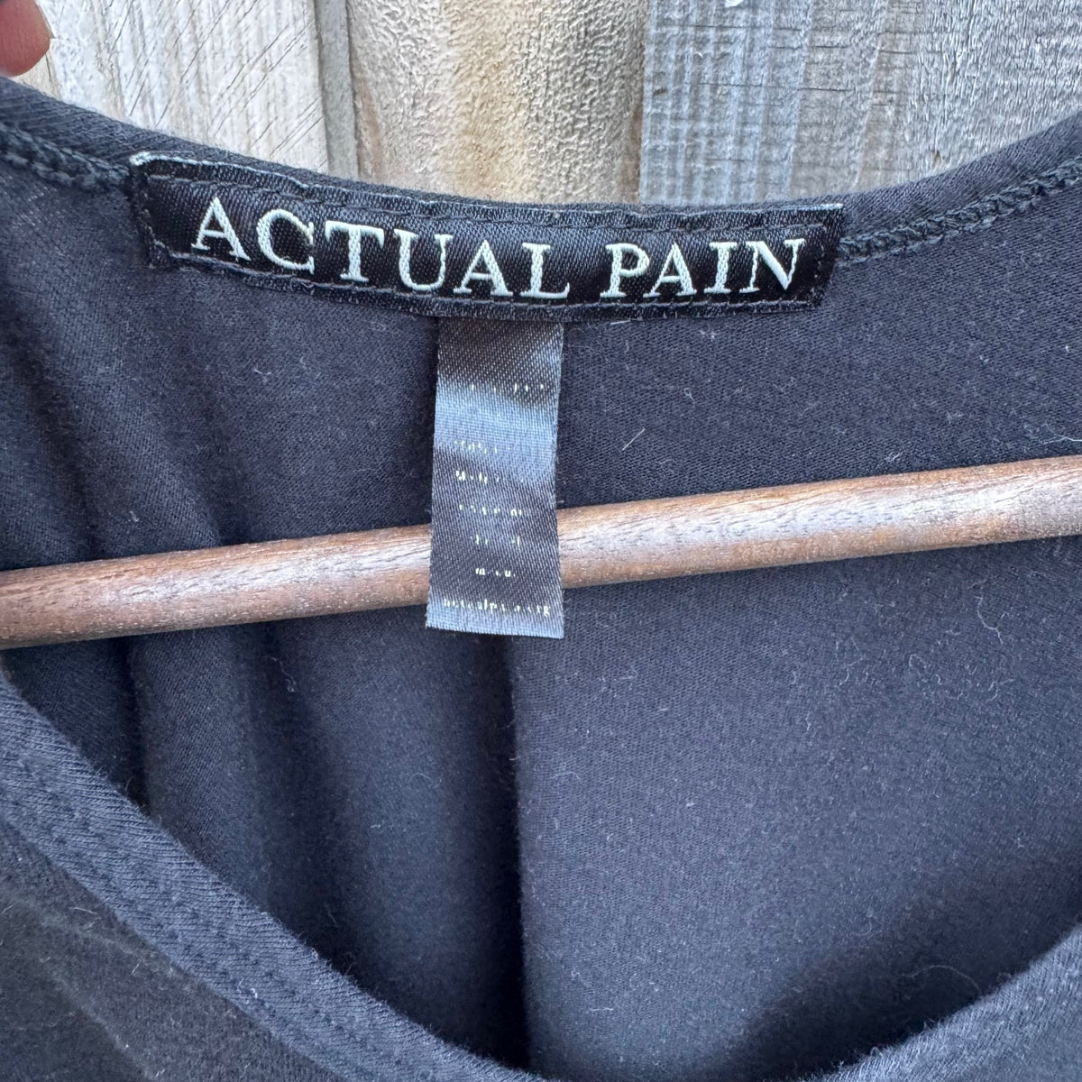 Actual Pain sleeveless top (statue)