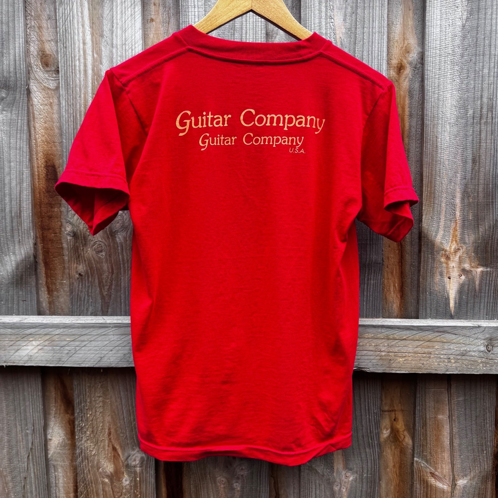 Gibson Guitar Co shirt (red)