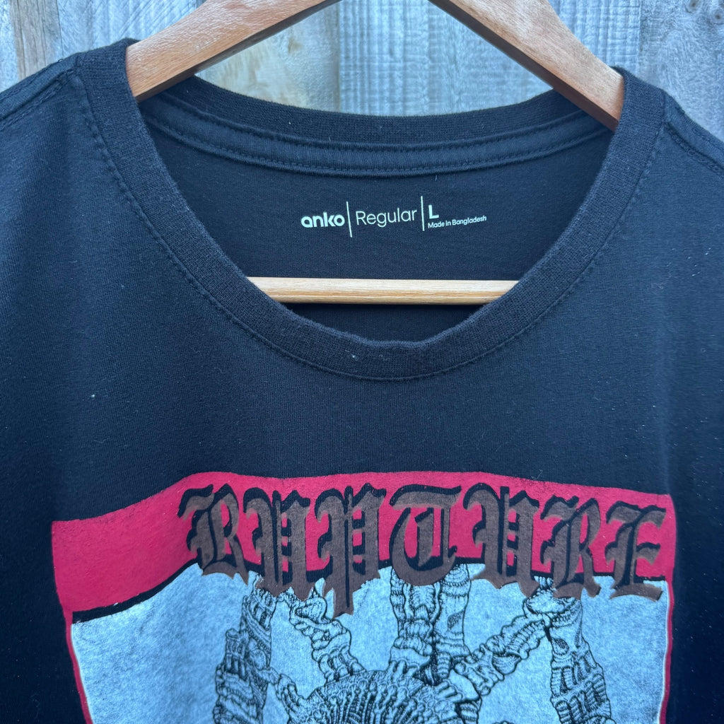 Rupture shirt