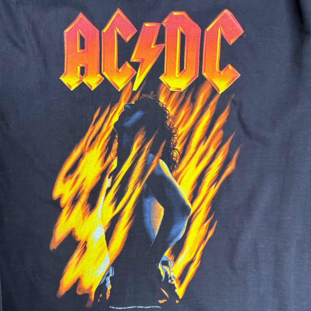 AC/DC shirt (Bonfire)