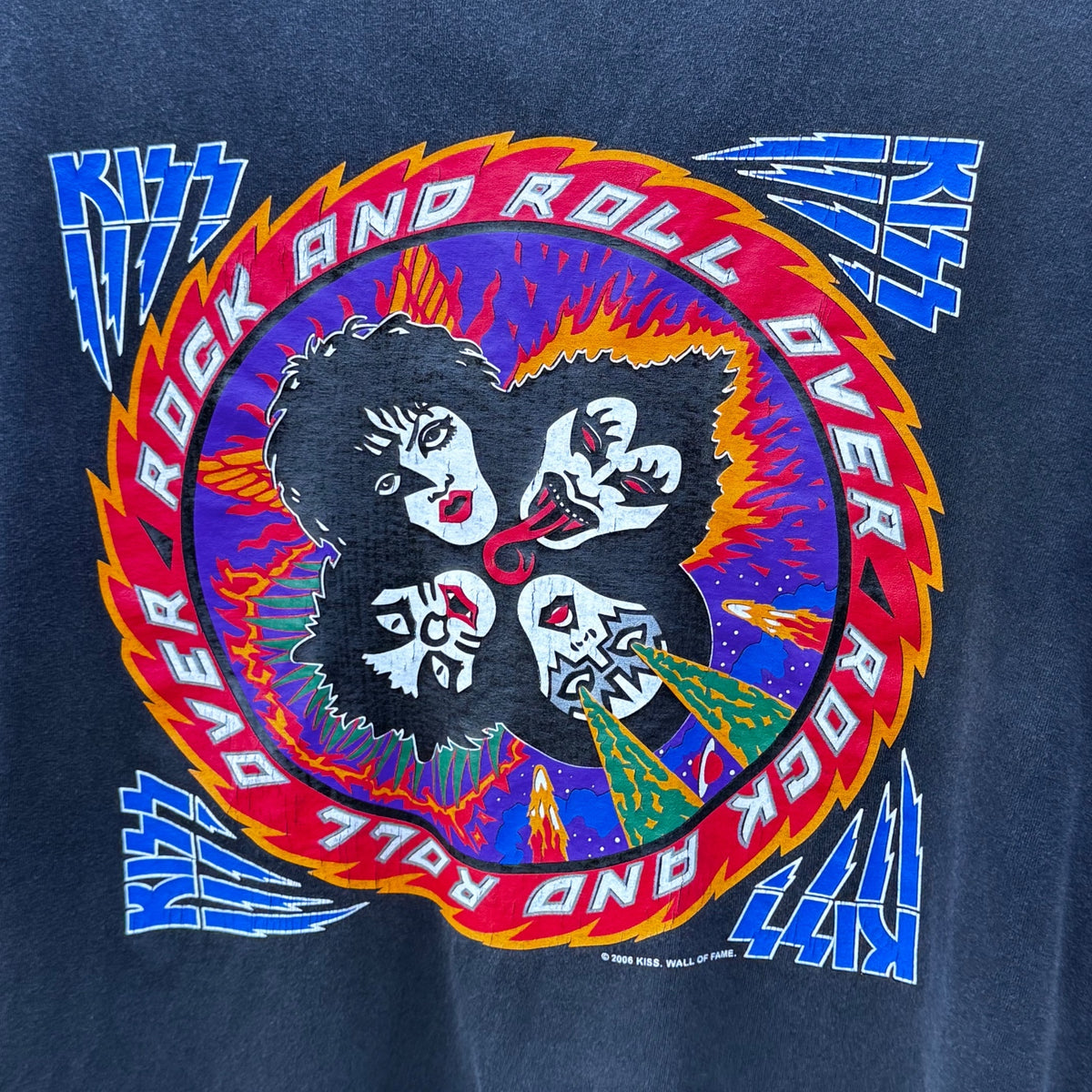 Kiss shirt