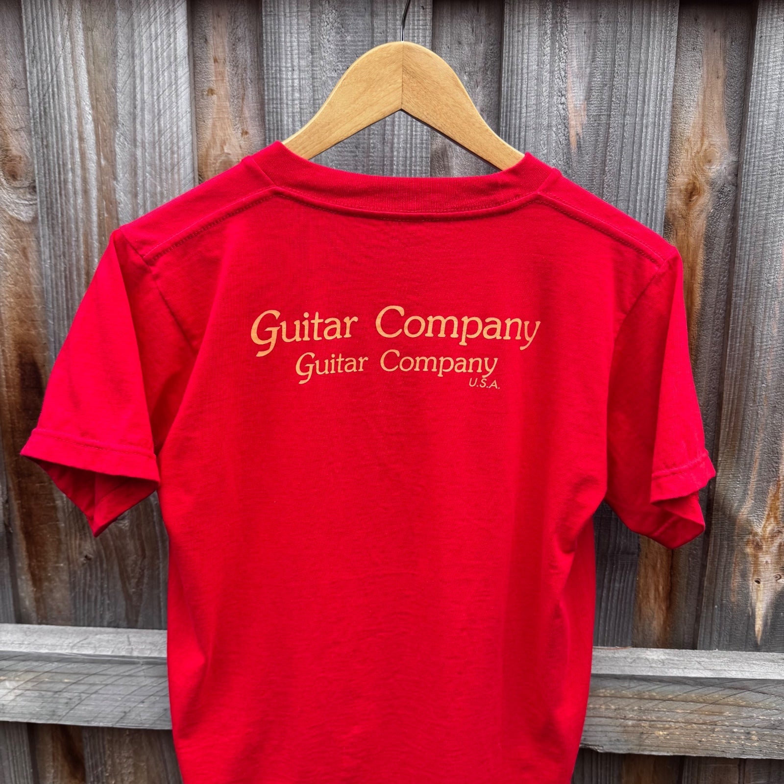 Gibson Guitar Co shirt (red)