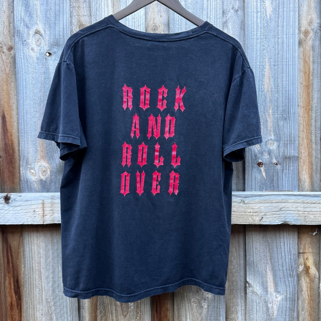 Kiss shirt