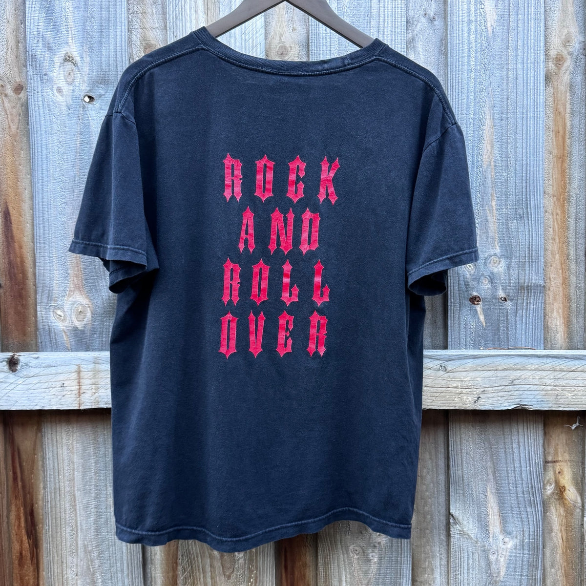 Kiss shirt
