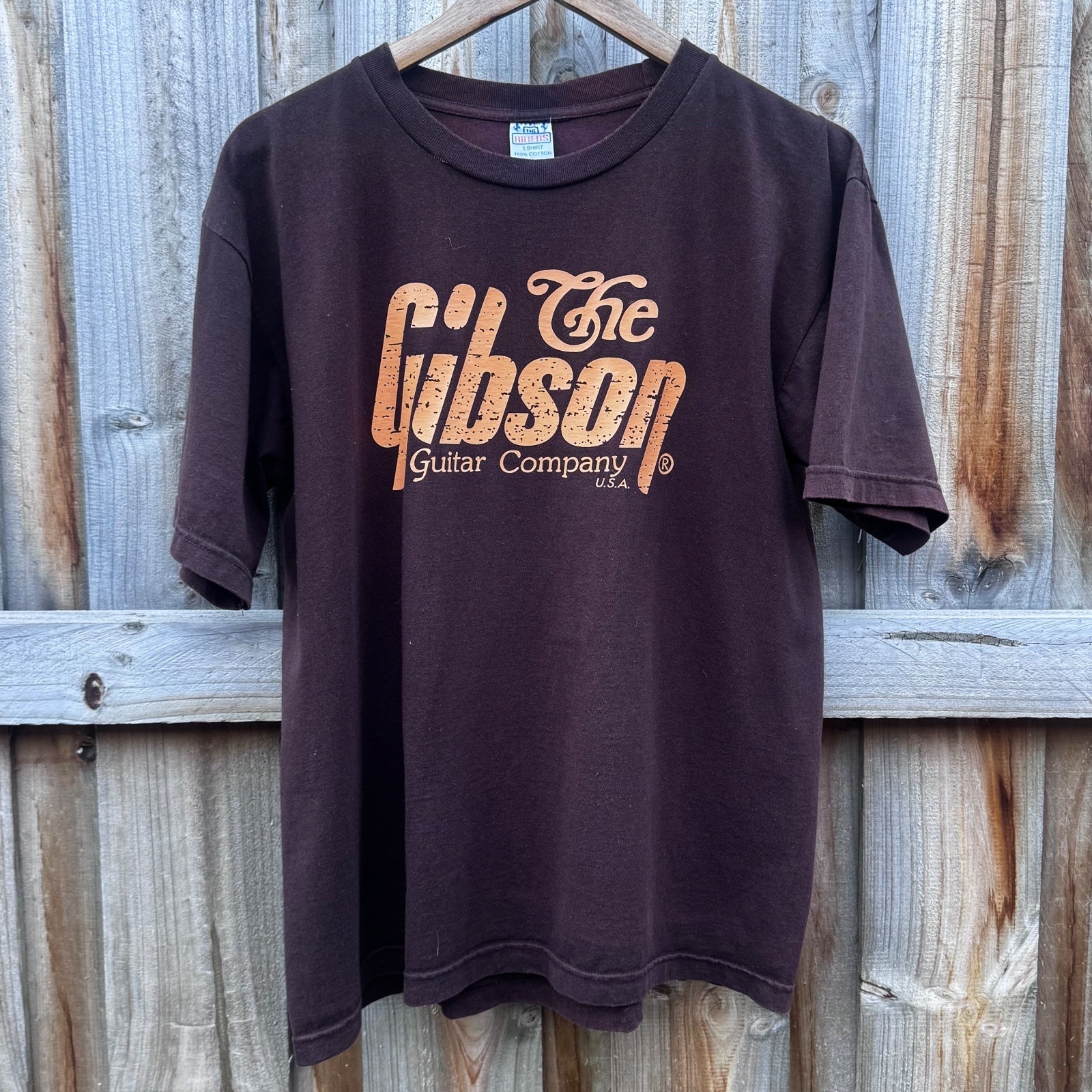 Gibson Guitar Co shirt